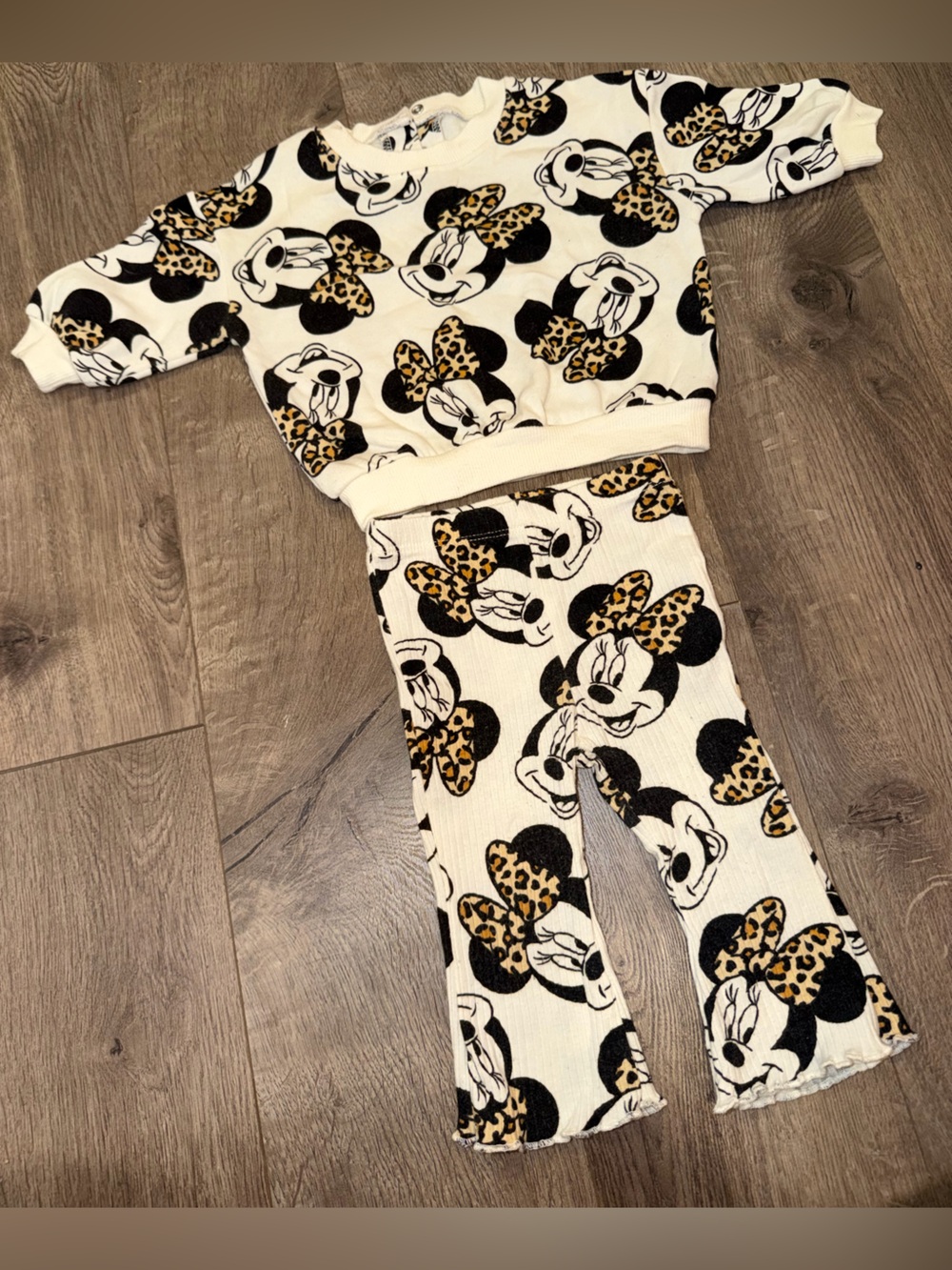 Disney Minnie Mouse Leopard Set
